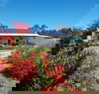 Frangipani Cottage - New Castle Holiday