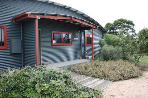 Frog Gully Cottages - New Castle Holiday 0