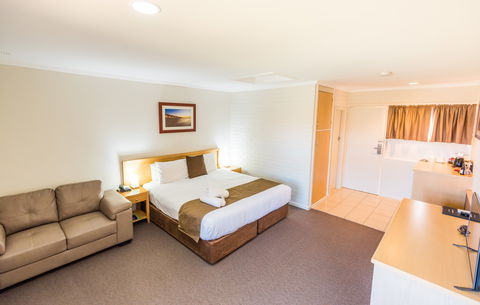 Hospitality Carnarvon, SureStay Collection By Best Western - New Castle Holiday 2