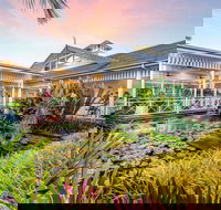Hotel Grand Chancellor Palm Cove - New Castle Holiday