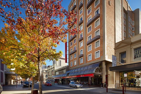 Ibis Perth - New Castle Holiday 0