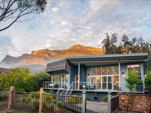 Icon Central Halls Gap - New Castle Holiday 0