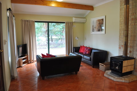 Karri Valley Chalets - New Castle Holiday 1