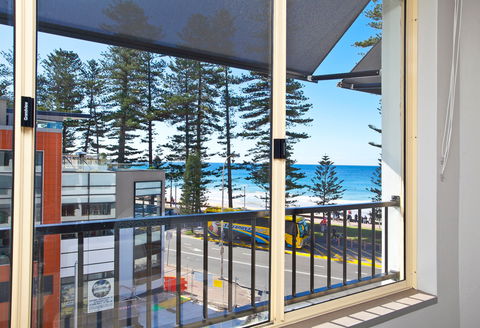 Manly Paradise Beachfront Motel And Apartments - New Castle Holiday 1