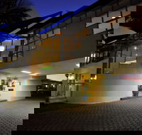 McNevins Maryborough Motel - New Castle Holiday