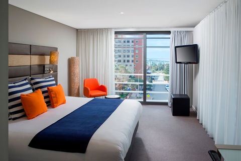 Novotel Newcastle Beach - New Castle Holiday 0