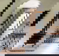 Nulla Nulla Blacksmiths Farm - New Castle Holiday