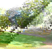 Poplars Caravan Park - Open For Essential Travel Only - New Castle Holiday