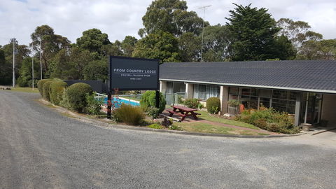 Prom Country Lodge - New Castle Holiday 0