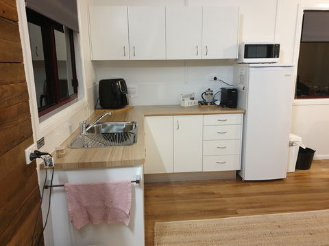 R And R On The Ravine - New Castle Holiday 2