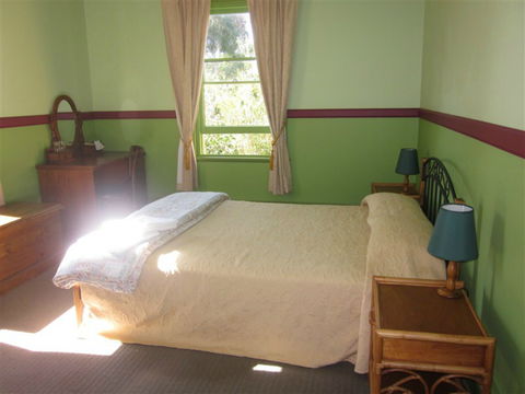 Settlers Arms Hotel - New Castle Holiday 1