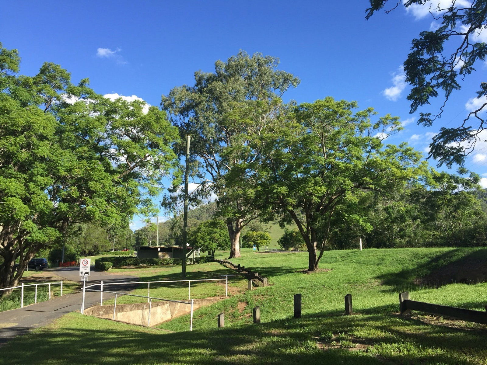 Somerset Dam QLD New Castle Holiday