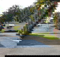 Sundowner Caravan Park - New Castle Holiday