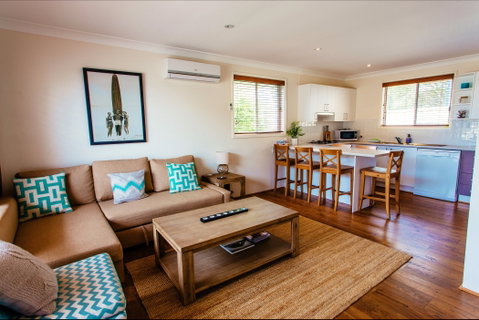Sunbaker Beach House - New Castle Holiday 1