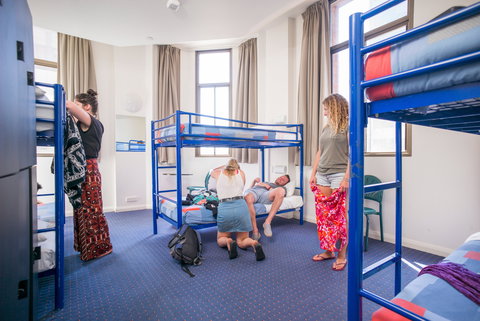 Sydney Central YHA - New Castle Holiday 1
