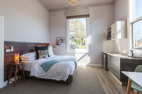 The Old Mechanics - New Castle Holiday 2