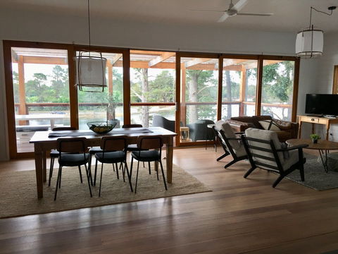 The Lakehouse Beechworth - New Castle Holiday 2