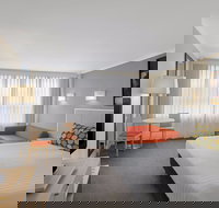 Travelodge Hotel Newcastle - New Castle Holiday