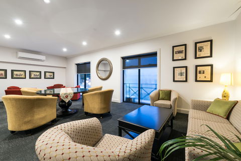 Abbott Boutique Hotel - New Castle Holiday 0