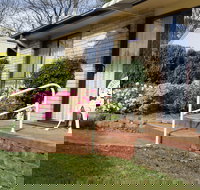 Avariella - New Castle Holiday