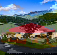 A View of Mount Warning Bed and Breakfast - New Castle Holiday