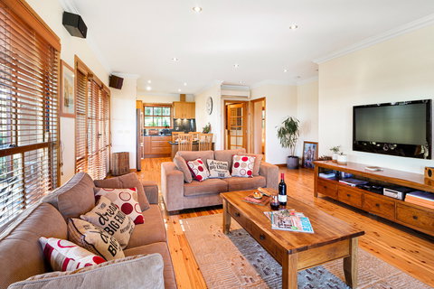 A View To A Hill - New Castle Holiday 0