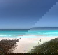 Barefoot Beach House - New Castle Holiday