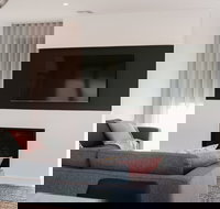 Basq Stays - New Castle Holiday