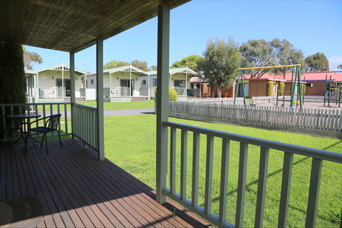 BIG4 Warrnambool Figtree Holiday Park - New Castle Holiday 0