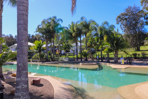Blackbutt Family Loft Townhouse - New Castle Holiday 1