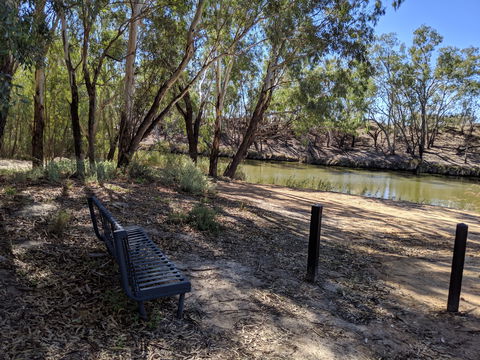 Boat Ramp Free Camping Area - New Castle Holiday 0