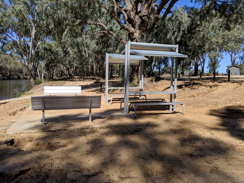 Boat Ramp Free Camping Area - New Castle Holiday 2