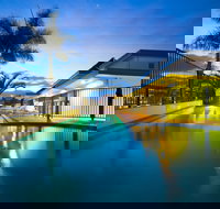 Brisbane City YHA - New Castle Holiday