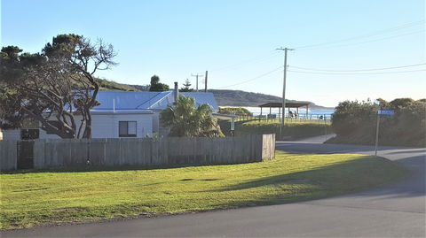 By The Beach At Catho - New Castle Holiday 0