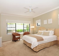 CeeSpray on Owen Bed and Breakfast - New Castle Holiday