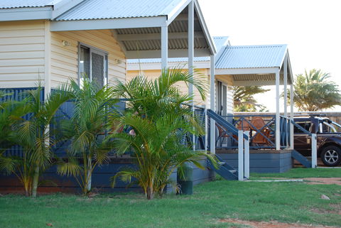 Coral Coast Tourist Park - New Castle Holiday 1