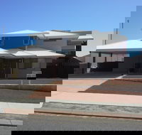 Cozzys Condo Luxury Beach House - New Castle Holiday