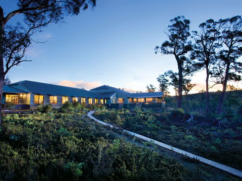 Cradle Mountain Hotel - New Castle Holiday 0