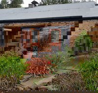 Cypress Studio - Mintaro - New Castle Holiday