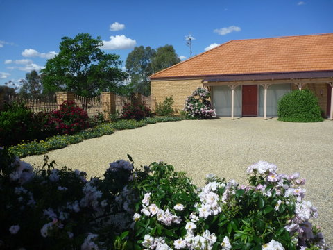 Fairways Bed And  Breakfast At Jerilderie - New Castle Holiday 1