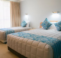Gosford Palms Motor Inn - New Castle Holiday