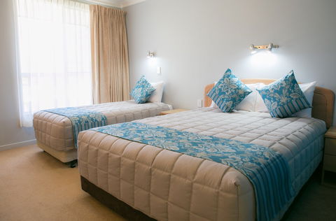 Gosford Palms Motor Inn - New Castle Holiday 0