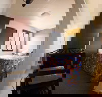 Hillston Backpackers - New Castle Holiday