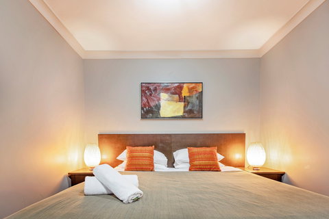 Horizons 418 - New Castle Holiday 0