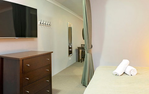 Horizons 418 - New Castle Holiday 1