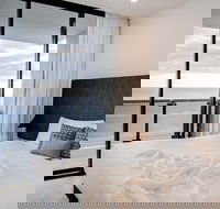 Iconic Kirra Beach Resort - New Castle Holiday