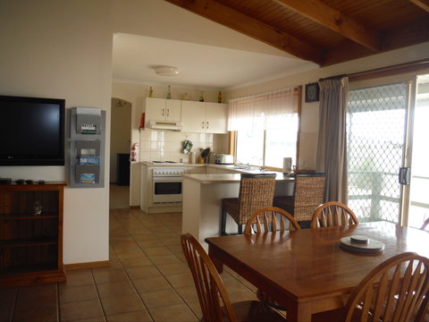 Kaysand - New Castle Holiday 1