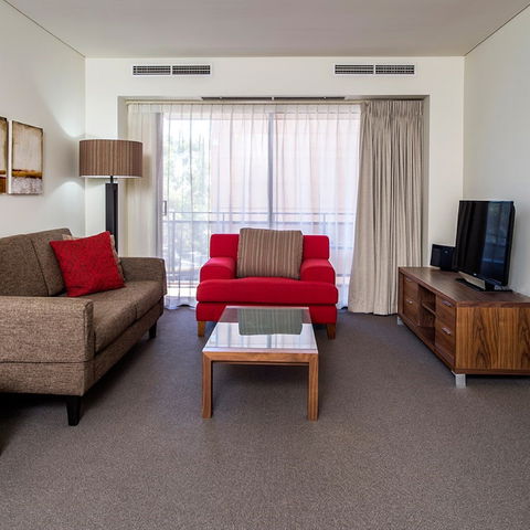 Mantra On Hay - New Castle Holiday 2