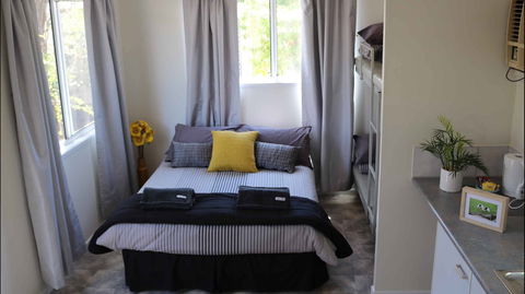Mataranka Roadhouse And Cabins - New Castle Holiday 2