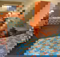 Motel Monaco - New Castle Holiday